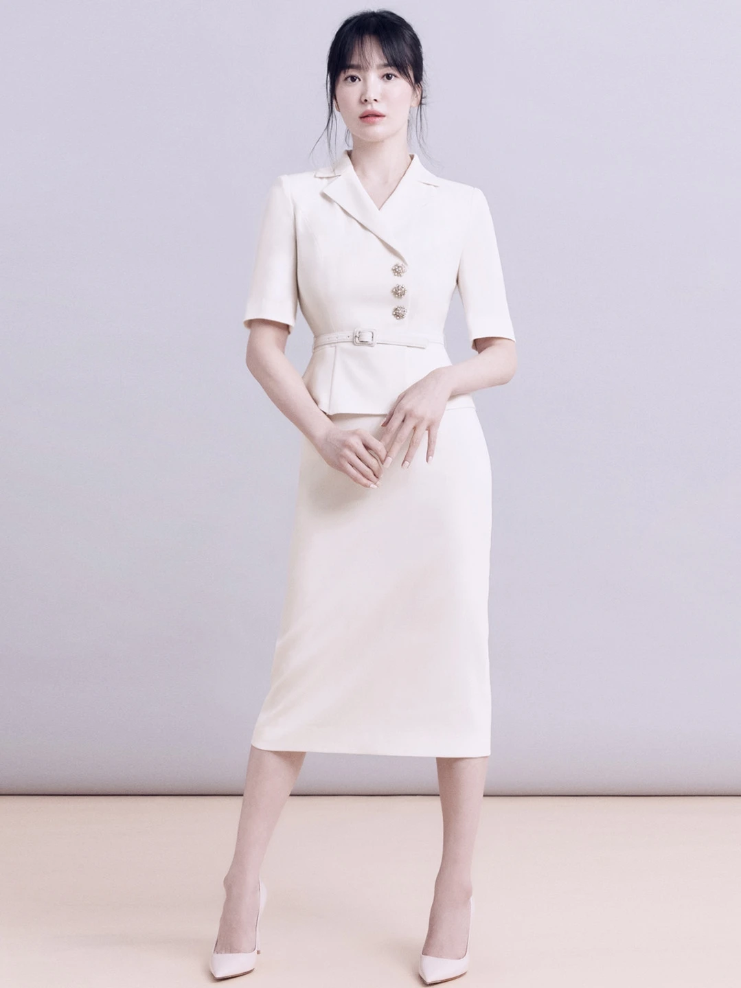 

Slim Fit Midi Dress with Button Detail And Puff Sleeve Korean Style Business Casual Summer New Arrival Women's Fashion Dress