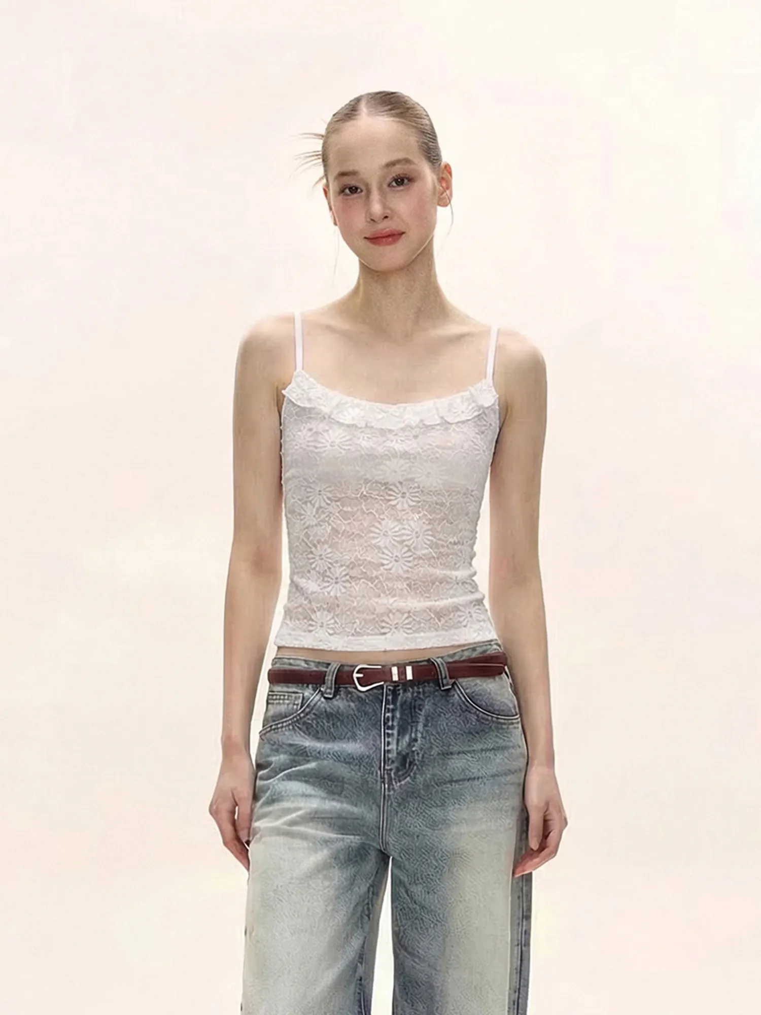 

Женский летний кружевной топ-майка Spice Girl с бретелями, американского кроя, облегающий, слегка прозрачный, без рукавов, укороченный