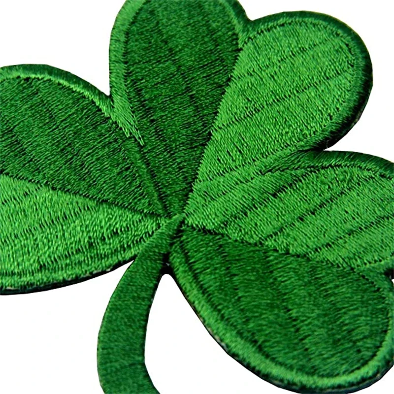 Irish Clover Patches Lucky Shamrock Embroidered Patches for Clothing Clothes Stickers Badge Hook & Loop Parches Decor Appliqu