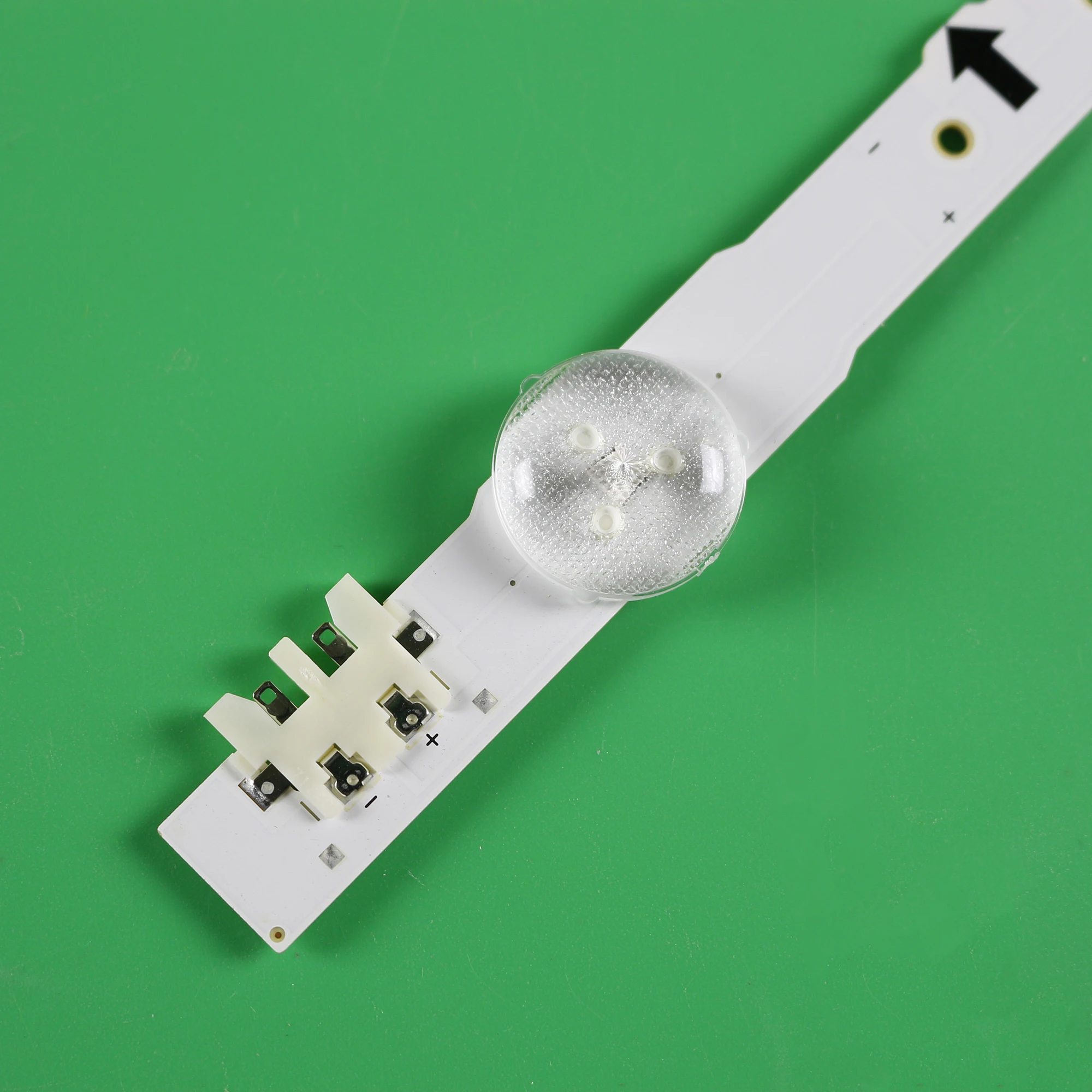 

NEW For LT28D310EX/EN LT28E310EX T28E310EX UE28H4000AW UN28M4500AF UE28J4000AK UE28H4000 HG28ND690AF LED BN96-34140A BN96-30440A