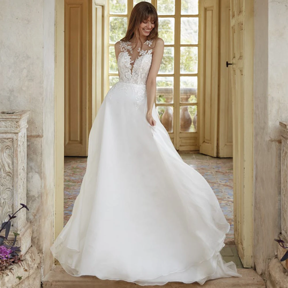 Modern Sleeveless Wedding Dress Scoop Neck with Applique Illusion Tulle Back Classic A-Line Floor Length Buttons Bridal Gowns