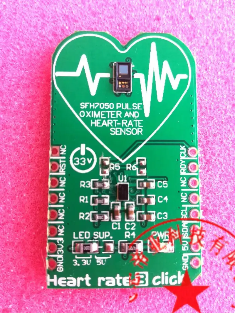 

Spot MIKROE-2036 SFH7050, AFE4404 Heart Rate 3 click module