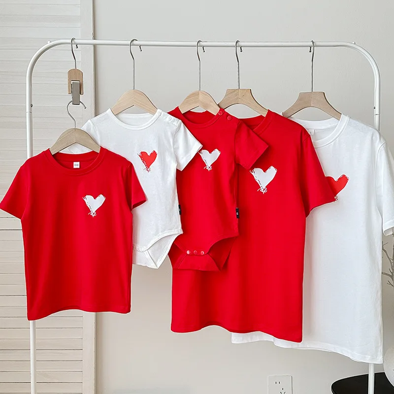 Camisetas a juego para padres e hijos, camisetas de verano con corazón para la familia, camisetas de manga corta para papá, mamá, hija, hijo, ropa para bebé, body 567