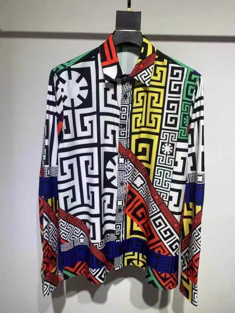 Palace level European court totem long sleeved shirt with black gold contrasting Baroque artistic sense, light luxury shirt