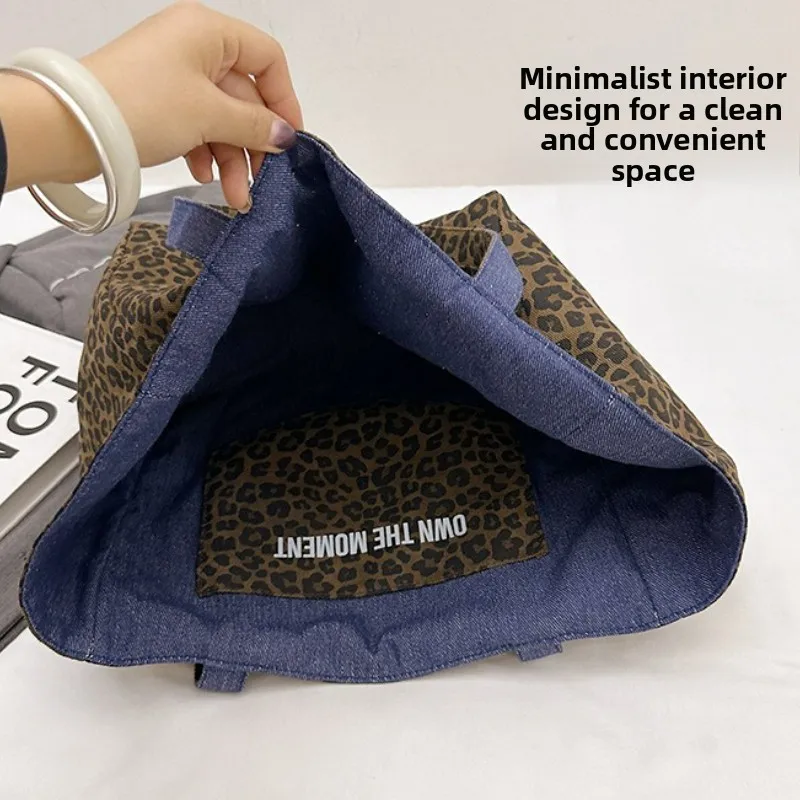 الشتاء أزياء الكورية نمط مطبوعة ليوبارد مقبض علوي حقيبة عارضة ومتعددة الاستخدامات حقيبة كتف سعة كبيرة عكسها حقيبة المدرب