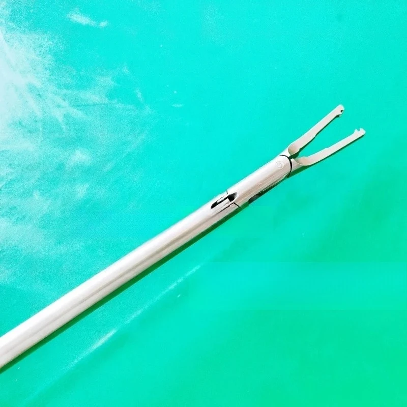 Laparoscopic clamp Plastic  Hemostatic  Ligation  Rotatable，360 degree rotation