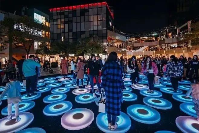 Indoor/Outdoor Digital Wedding Interactive Dance Floor Tile Projector System LED Video Panel Screen Display 5-Year WarrantyInter