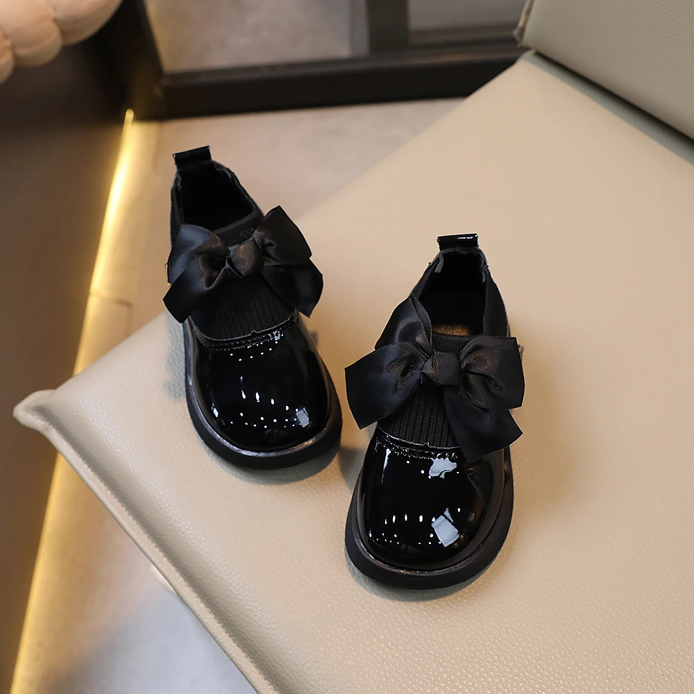 COMFY KIDS Toddler Girl Black Shiny Leather Shoes Large Bow Decor 2-8Y Round Toe Hook & Loop Closure Daily Walking Shoes