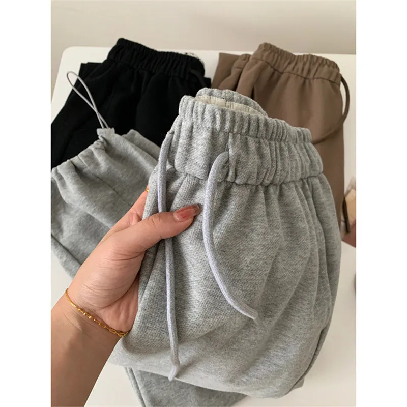 

Women's Cotton Fleece Lined Thermal Sweatpants Elastic High Waisted Athletic Cotton Gray Wide Leg Jogger Pants