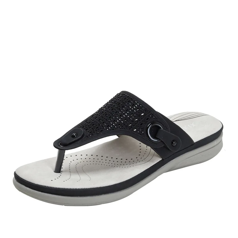 Wearing Thick Soled Slippers Flip Flops Outside In 2024 Summer Casual Beach Water Diamond Beach Women's Split Toe Slipper