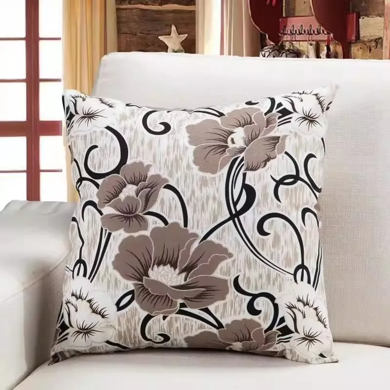 

One-Piece Peach Skin Cushion Cover Vintage Floral Leaf Rose Square Throw Pillowcase Rose Romantic Sofa Living Room Decor