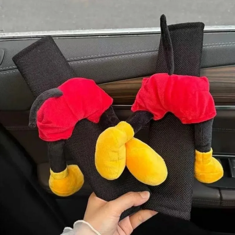 غطاء كتف لحزام مقعد السيارة ميكي كارتوني لطيف من ديزني، واقي حزام مقعد السيارة عصري ومبتكر للرجال والنساء