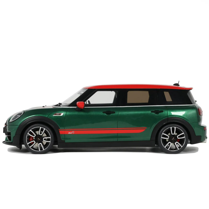 1:18 Scale Cooper CLUBMAN (F54) JCW 2021 Simulation Resin Car Model Ornament Static Display Collectible Gift Souvenir Decoration