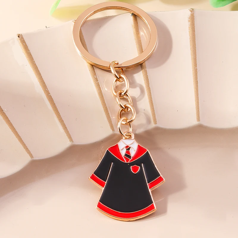 Cute Academic Dress Keychain for Graduation Ceremony Mortarboar Pendant for Students Bag Accessories Creative Jewelry Gift