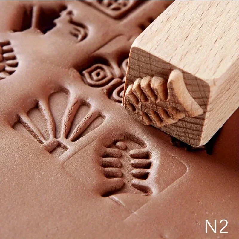 1Pc Handcrafted Beech Wood Stamp for DIY Clay & Pottery - Floral Design, Easy-to-Use Crafting Tool