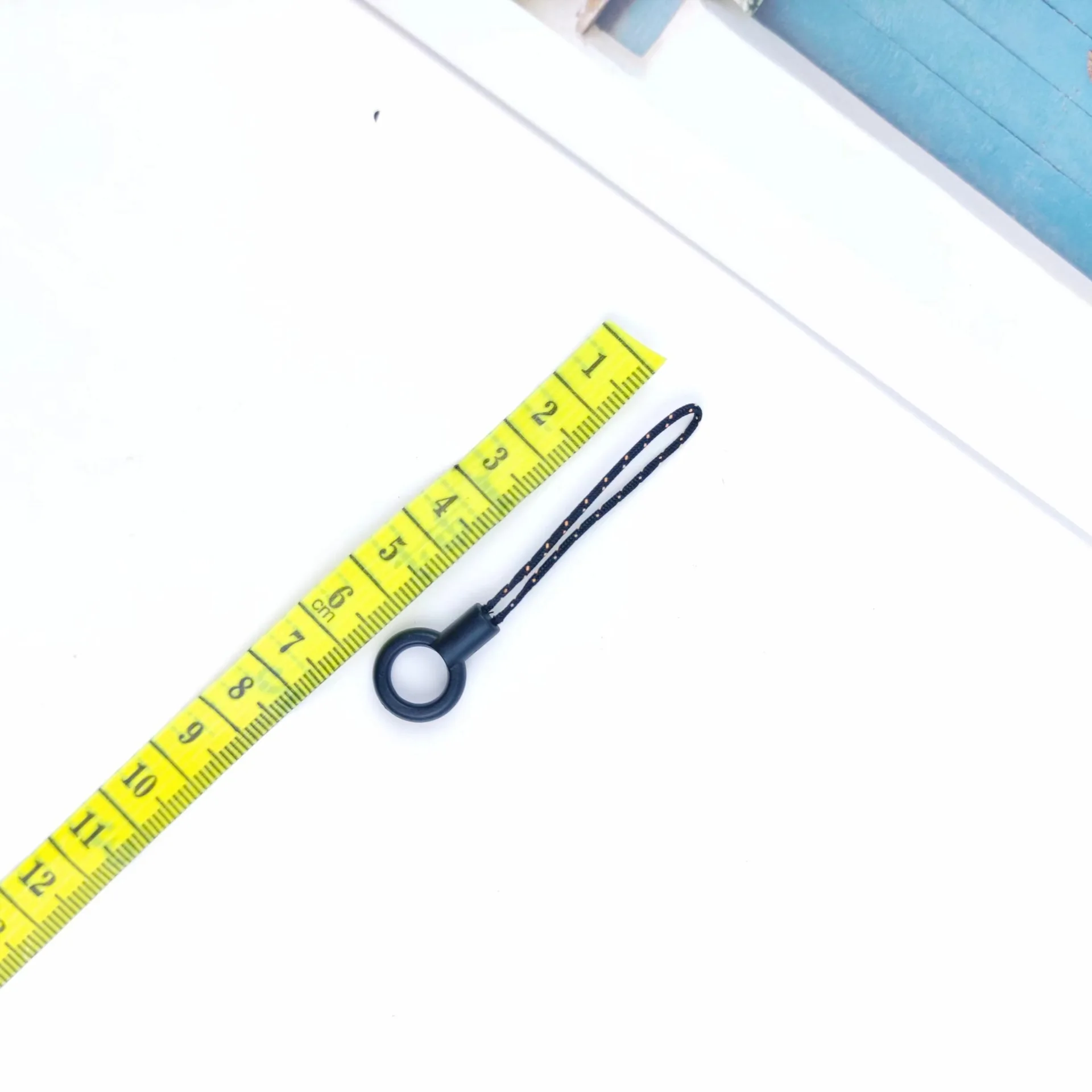 DIY small circle mobile phone lappel accessories Thick small rope head black rope buckle mobile phone case jewelry chain