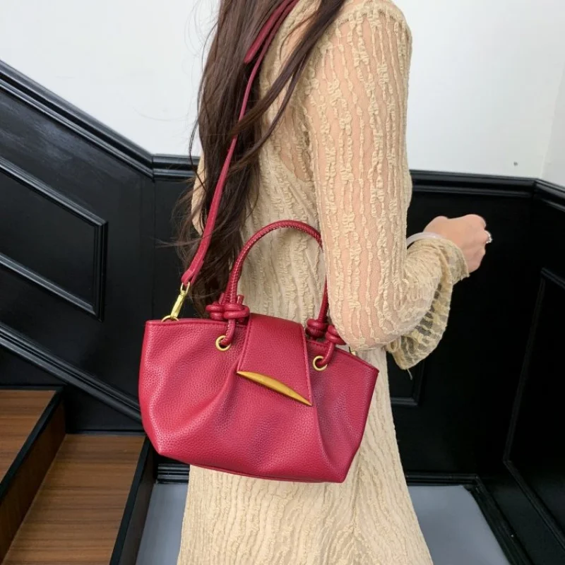 حقيبة يد أنيقة بنمط ريترو للنساء من جلد البولي يوريثان الناعم حقيبة كروس أنيقة بجيوب بسحاب #5