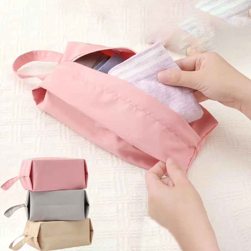 

Travel Socks Organizer Bag Underwear Mini Storage Pouch Vacation Travel Essentials Storage Bag for Panties Cosmetics Sundries