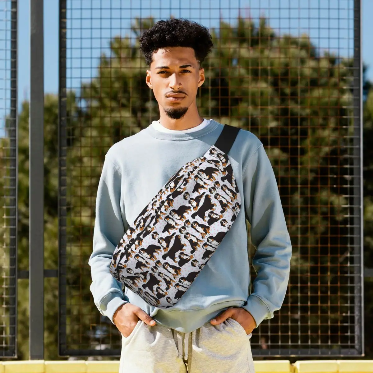 

Сумка-бананка через плечо с милым иллюстративным рисунком Бернских швейцарских овчарок, регулируемая поясная сумка для мужчин и женщин, сумка для денег и телефона, нагрудная сумка