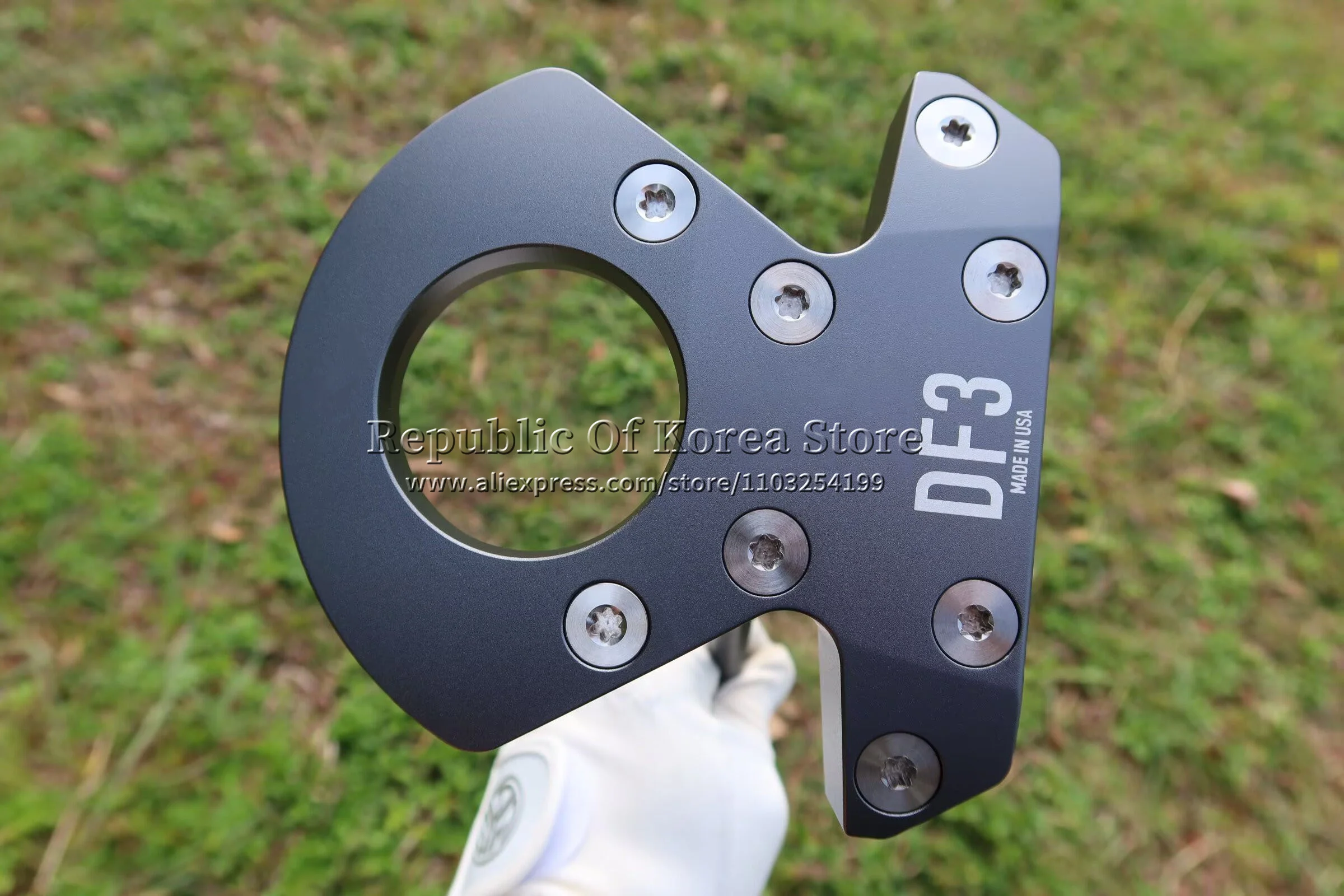 

Golf Club LAB DF3 Grey zero-torque self-aligning Lie Angle balanced golf putter