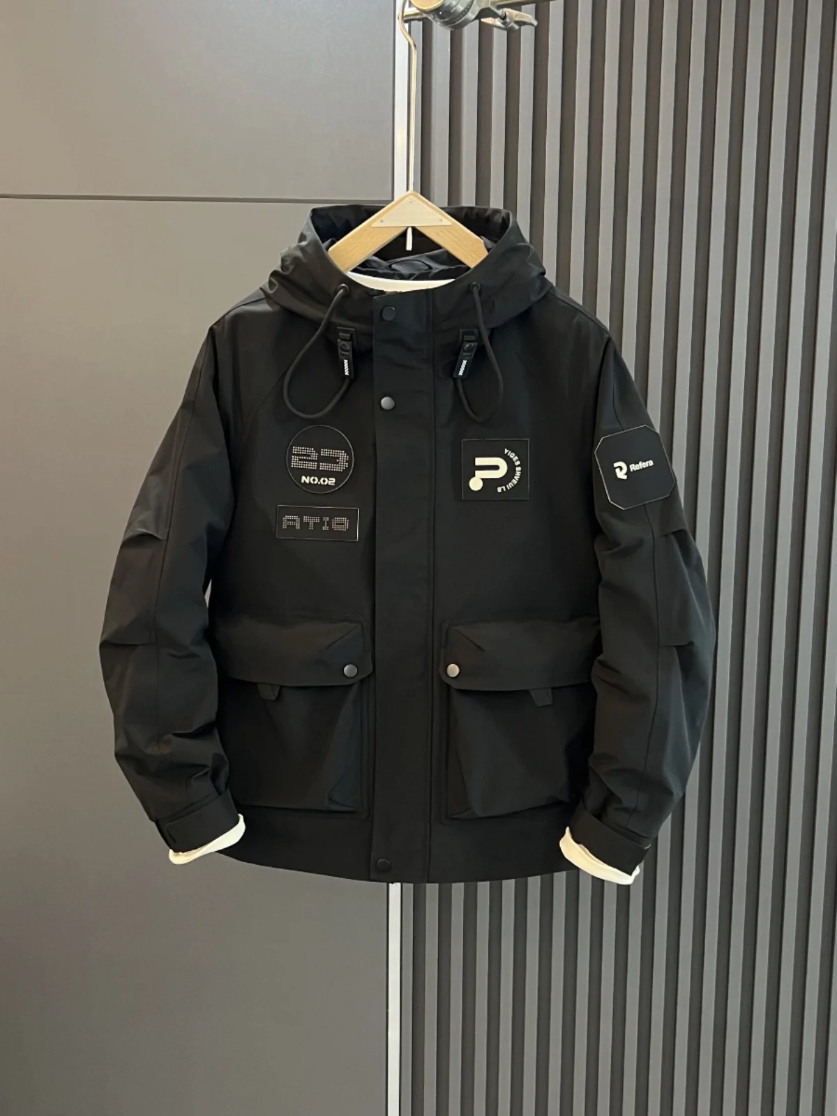 Casual American Sle Jaet da uomo con etichetta con cappuccio Abbigliamento da lavoro Faionable Primavera Autunno Capispalla Tessuto in poliestere antivento