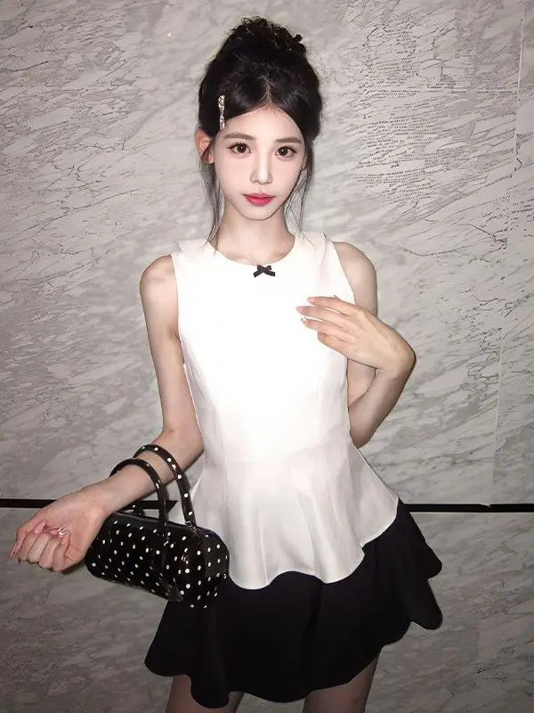

Miu Style Summer Fashion Set Elegant Beautiful Sleeveless Waist-Cut Top Half-Skirt Ensemble High Waist Short Length Casual Wear