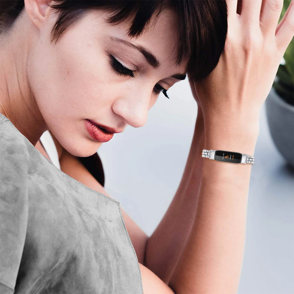 สายนาฬิกาสําหรับ Fitbit Luxe Band เพชรโลหะสมาร์ทวอท์ชสายรัดข้อมือสายนาฬิกาสําหรับ Luxe สายนาฬิกาอุปกรณ์เสริม