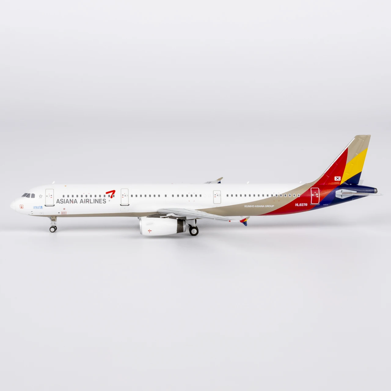 13124 سبيكة تحصيل طائرة هدية NG نموذج 1:400 ايرلاينز الآسيوية "StarAlliance" ايرباص A321-200 دييكاست نموذج طائرة HL8278