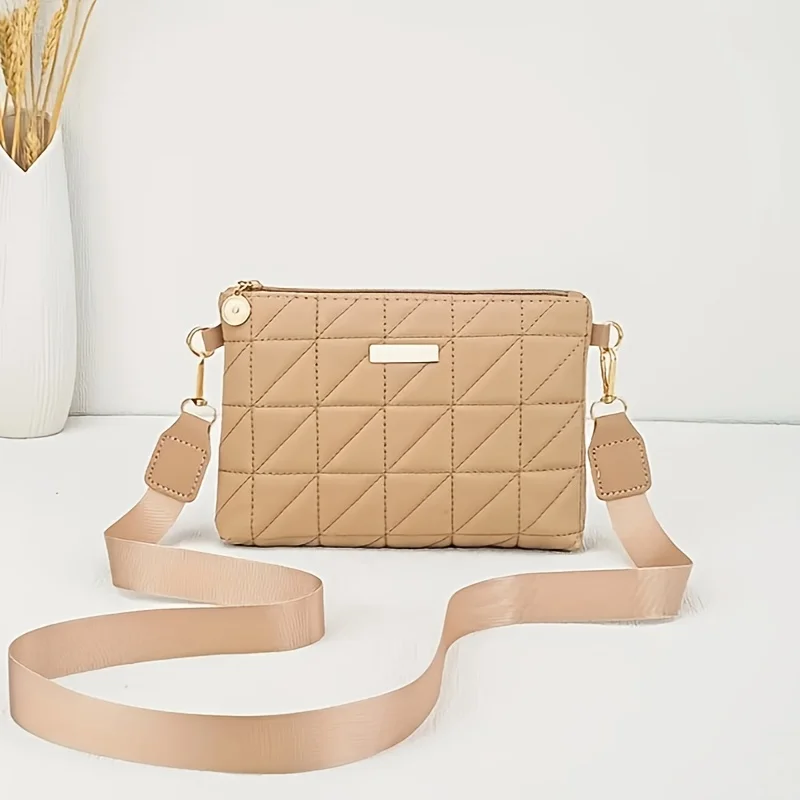 Chic Print Beige Shoulder Bags, Small Crossbody Handbag with Gold Chain Accent for Everyday Outings Woman Versatile Bags