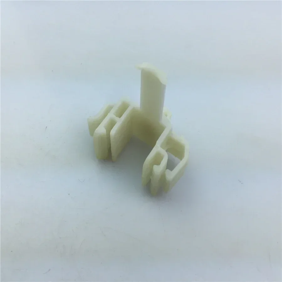 For Chery Tiger Tiger Car Door Threshold Platen Clip Threshold Buckle Free Shipping