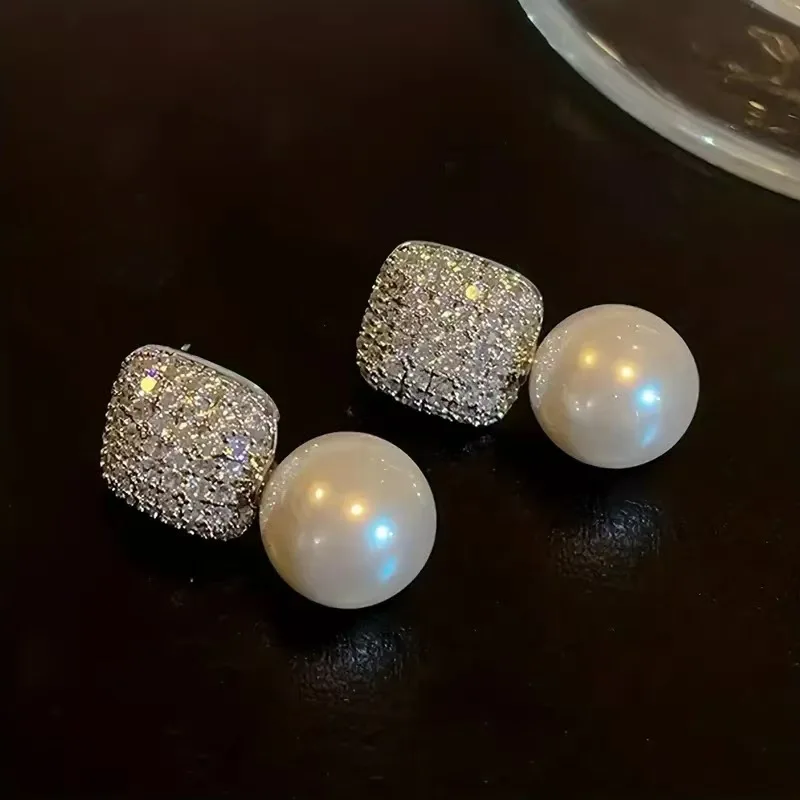 Luxurious Sparkling Micro Inlaid Zircon Gold Square Metal Pearl Earrings with Charm New Jewelry Party Women's Fashion Accessorie