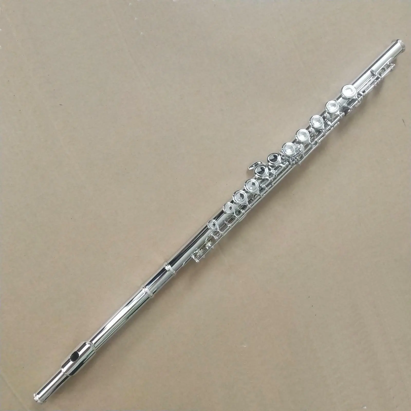 

Flute 16 Closed Hole E key C Nickel Plating Good Sound