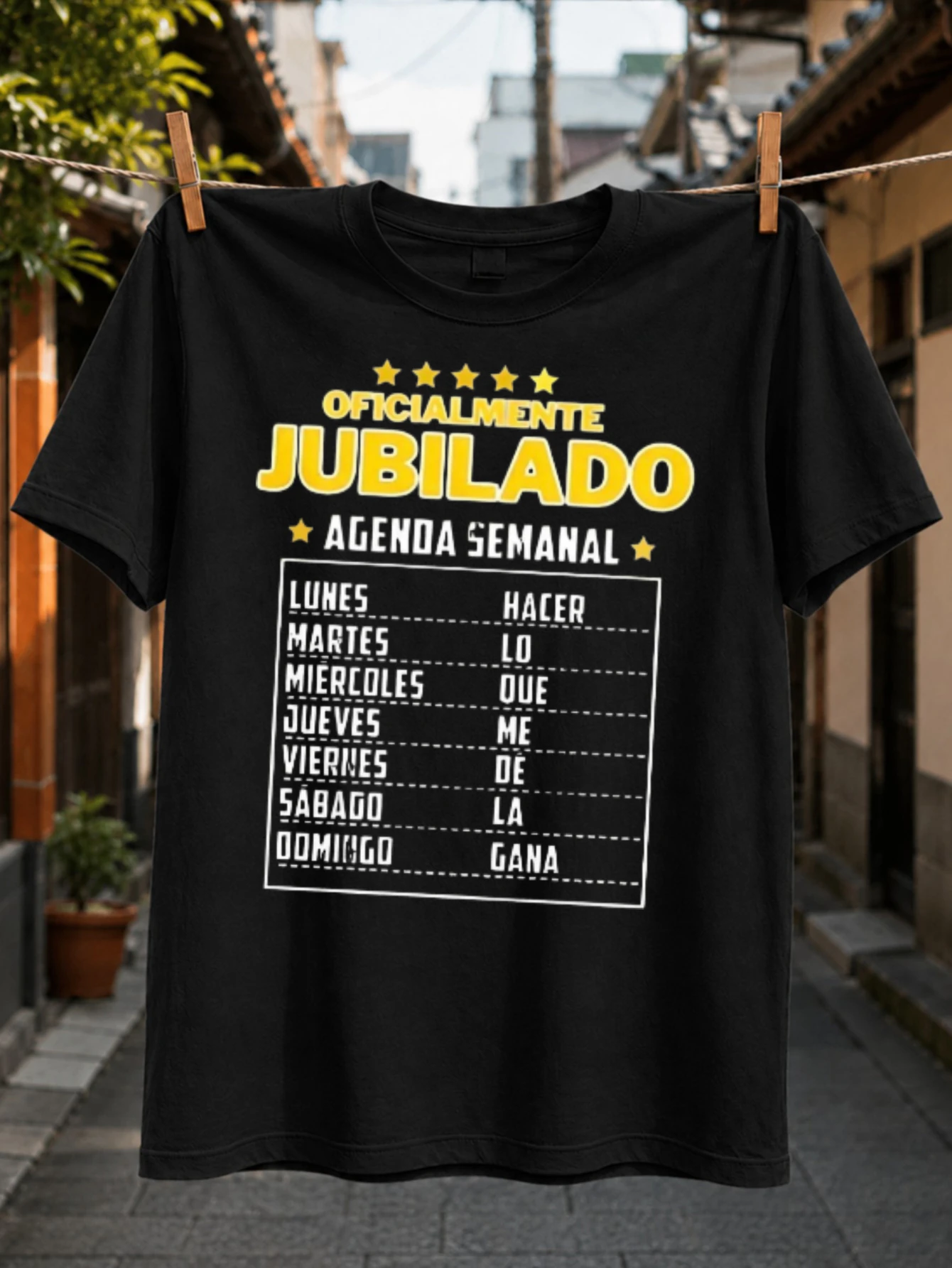 Spanish Officially Retired Weekly Agenda yellow calendar grid with humorous daily plans retirement  Unisex All T-Shirt