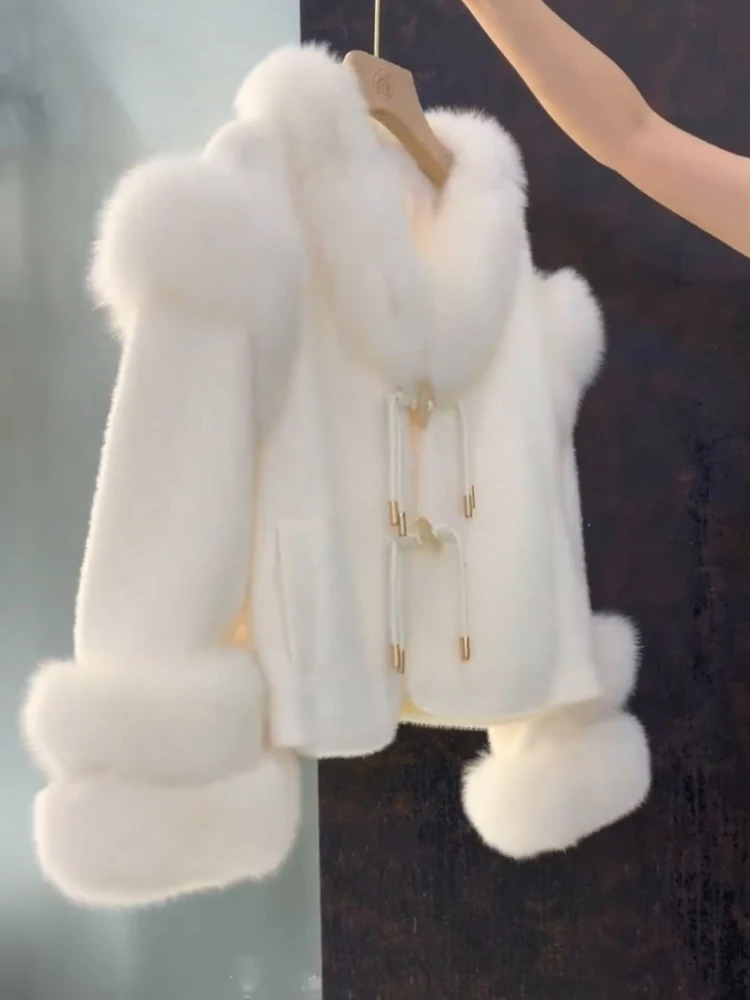Fashion Faux Fur Coat Woman Elegant V-Neck Long Sleeve Short Coats Winter Solid Loose Luxury Warm Office Lady Jacket