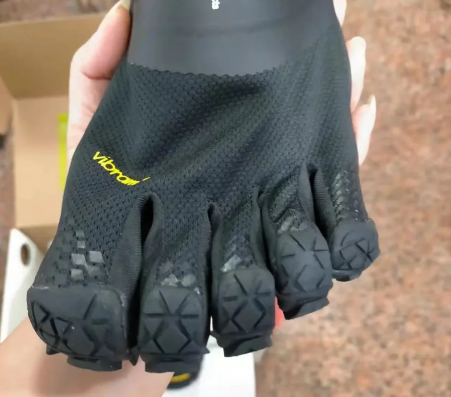 

New 2025 Summer Breathable Unisex Weight Lifting Shoes Abrasion Resistant and Comfortable Weight Lifting Training Shoes