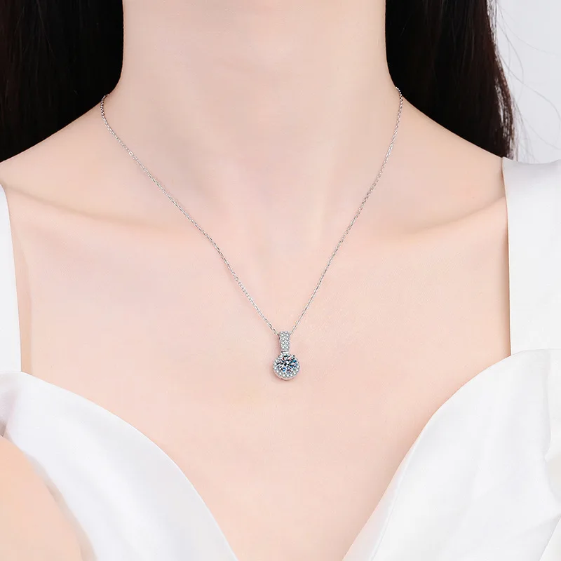 s925 Sterling Silver Pendant Classic Round Bag 1 carat Moissanite pendant Necklace Plated with pt950 D Moissanite diamond neckla