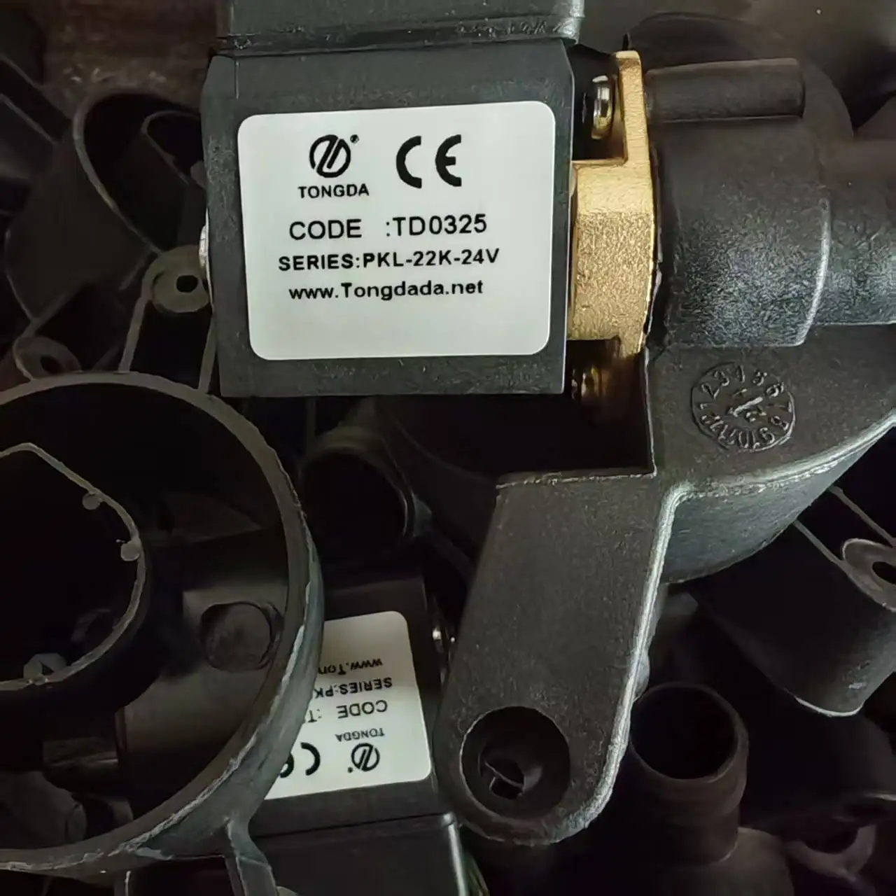 صمام الملف اللولبي لمكيف الهواء الأسود PKL-22K-24V صمام الصرف