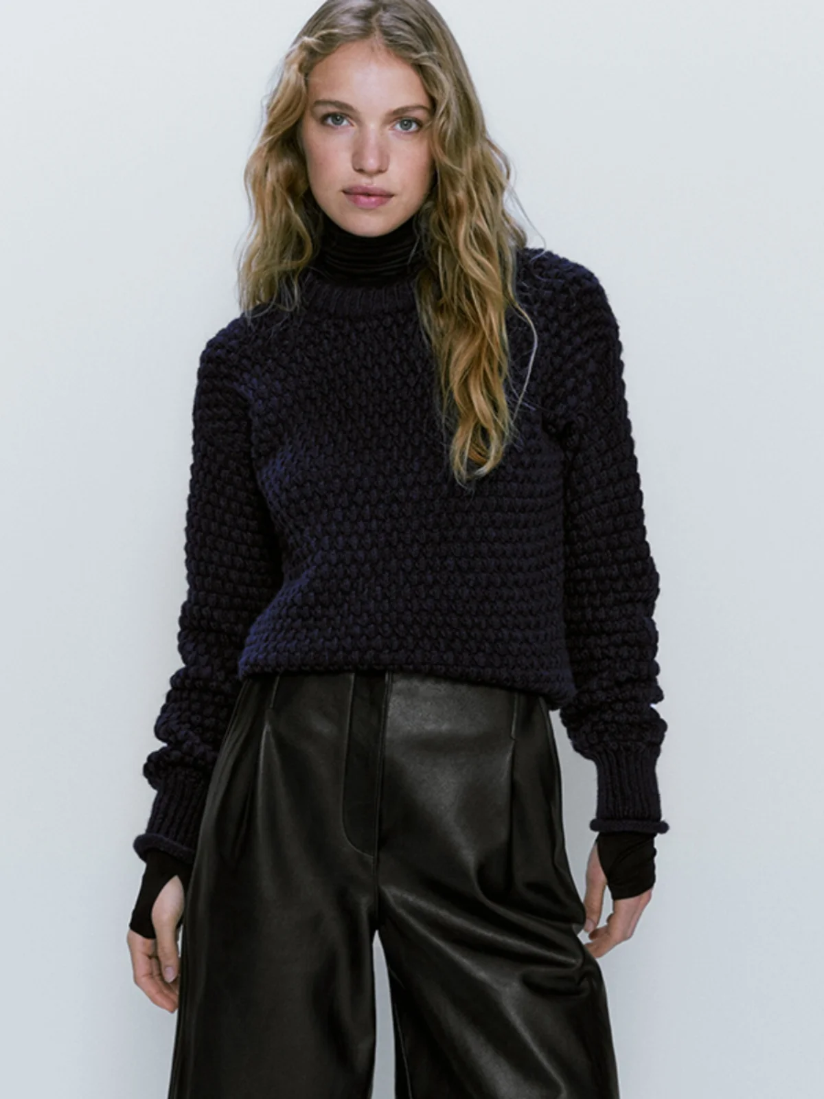 2023 otoño nuevo suéter de punto para mujer diseño hueco Crochet redondo Ne versátil Sle largo Sve longitud Regular ajuste recto