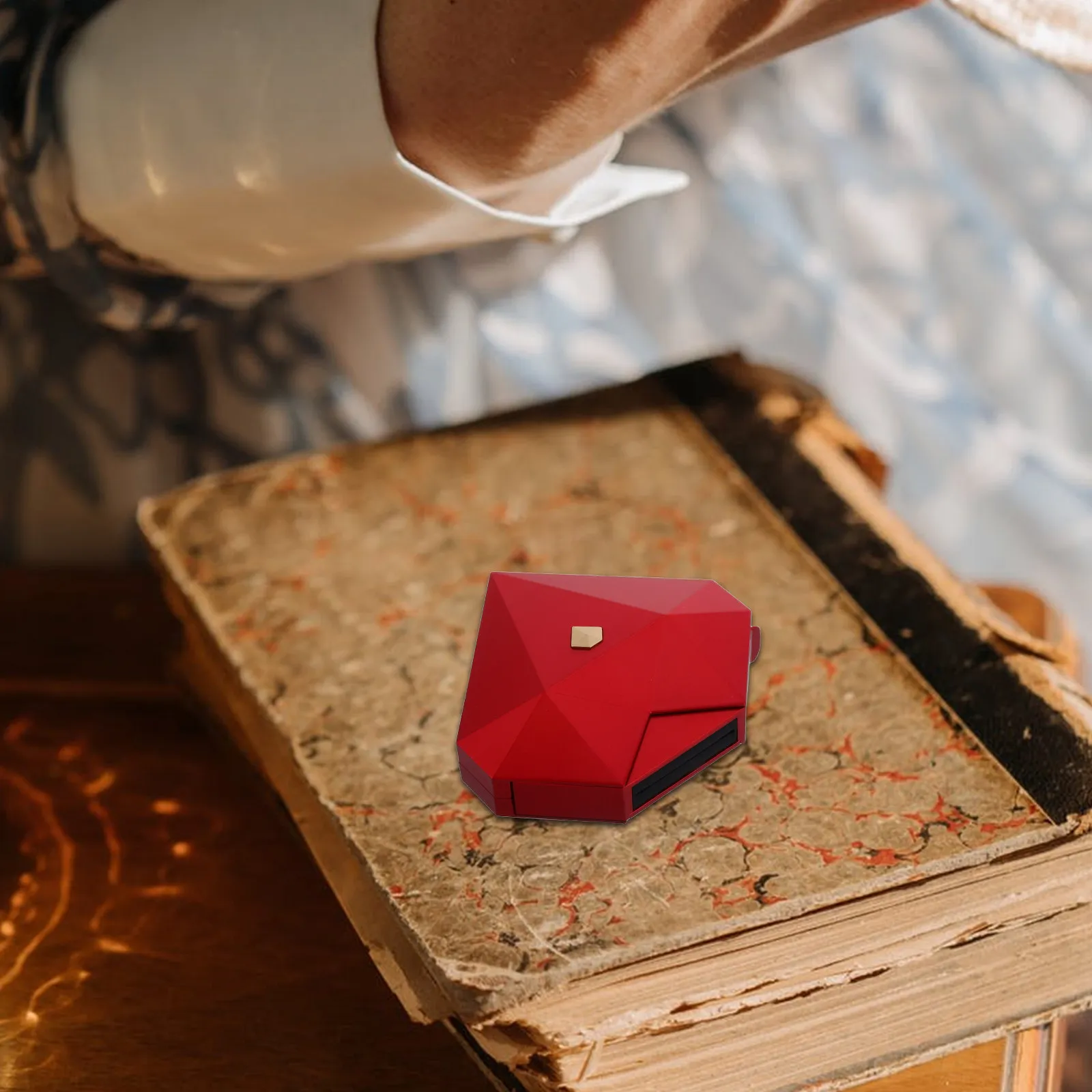 

Heart Shaped Jewelry Box Automatic Opening Ring Organizer Romantic Proposal Box Valentines Day Wedding Ring Case Display