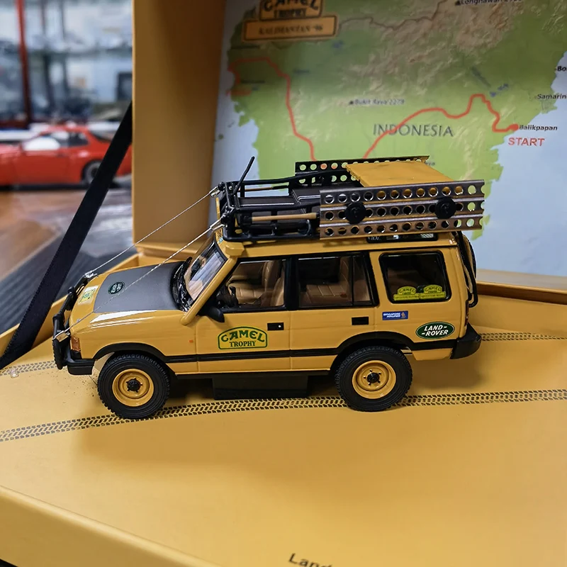 1:43 Land Rover Discovery original Camel Cup Kalimantan Station 1996 alloy die cast car, collection of ornaments, boys toys