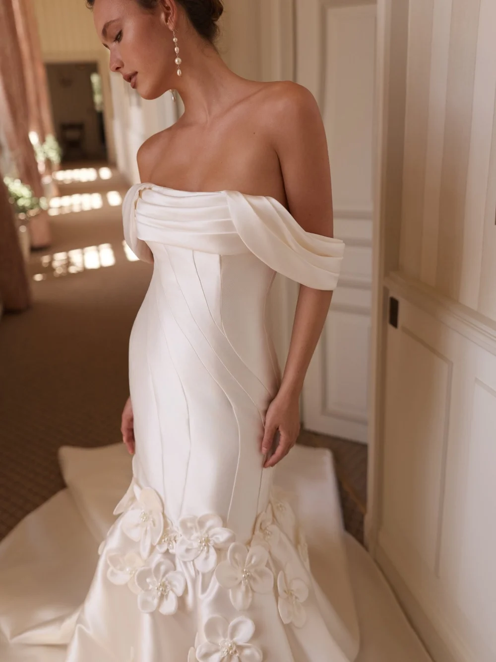 Handmade 3D Floral Wedding Dress Vintage Satin Off Shoulder Bridal Gown New Customized Dreamy Mermaid Long Dresses For Bride