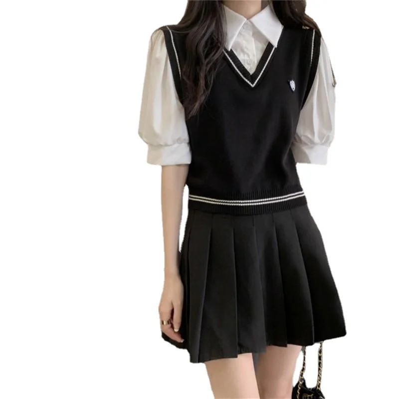 

Korean version of the bottoming shirt tops women loose stitching fake short-sleeved knitted shirt sexy two piece set women