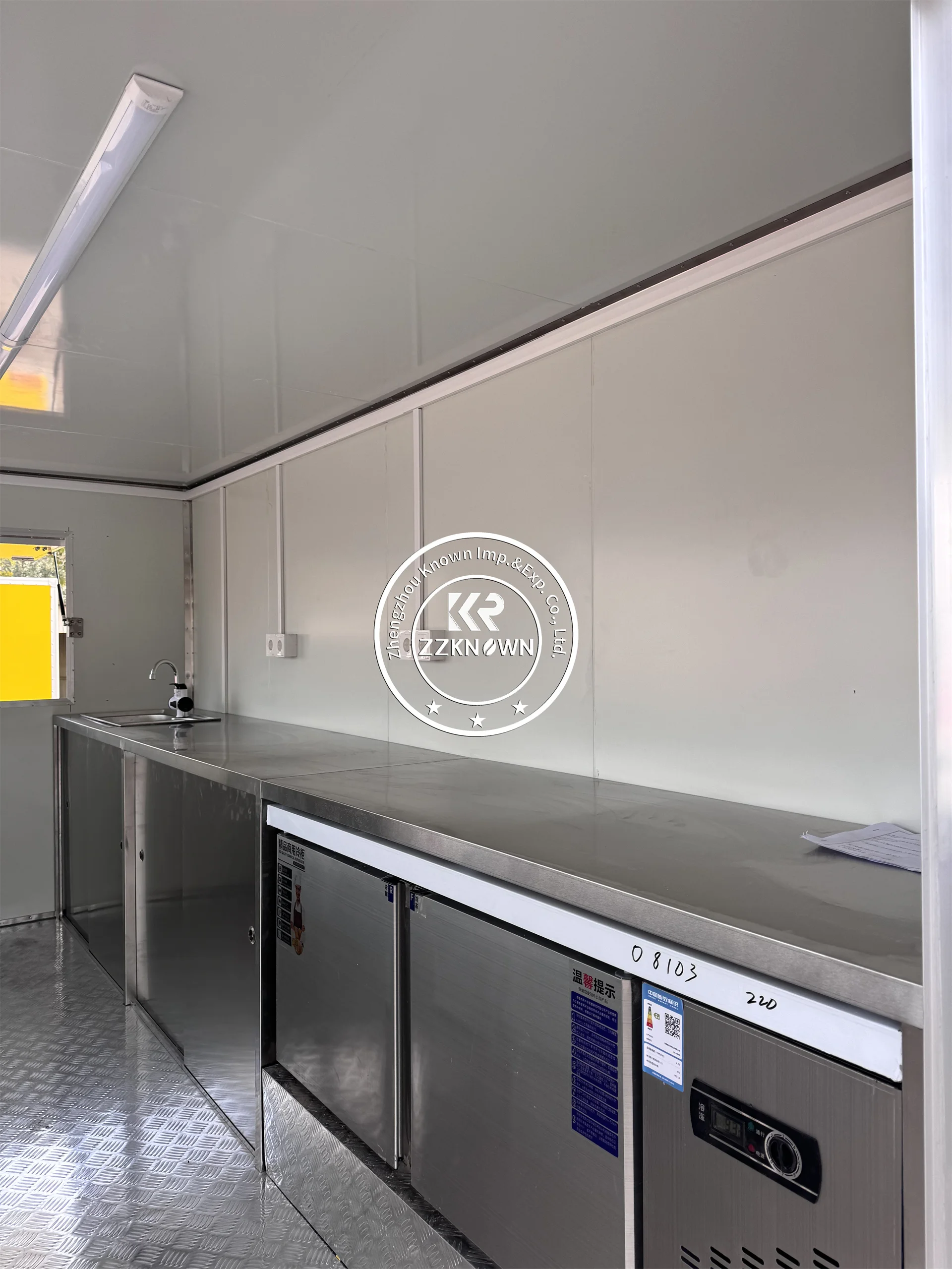 Street Mobile Bar Coffee Breakfast Donut Food Trailer Fully Equipped Vintage Dessert Burger Food Truck With Fully Kitchen