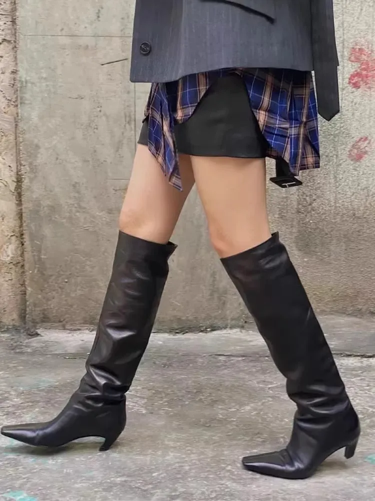 Botas de cavaleiro alto no joelho para mulheres, dedo do pé quadrado, salto alto de gato, estampa de patchwork, sapatos para passarela de banquete, moda feminina, 2024