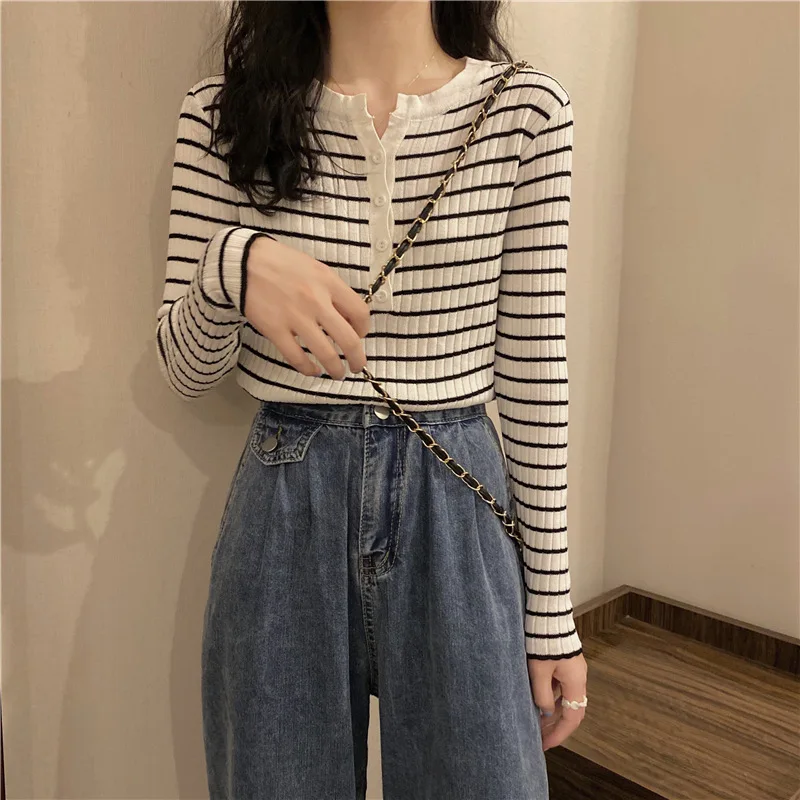 Spring and Autumn 2023 New Fashion Striped Sweater  Thin Long-sleeved Bottom Shirt Women's Top