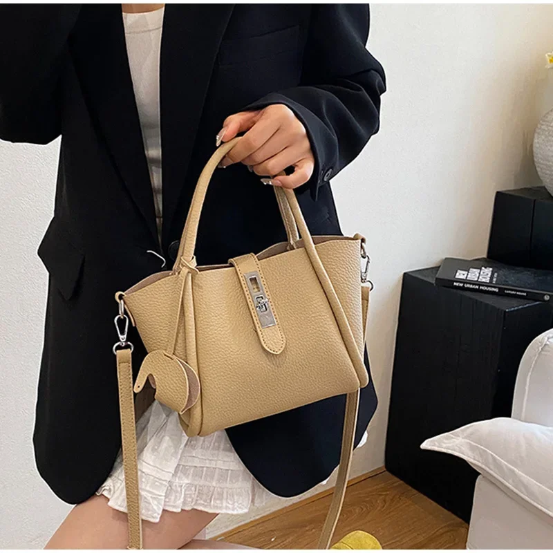 Koreanische Umhängetasche, weiche PU-Eimer-Handtasche, einfarbige Damen-Einkaufstasche mit großer Kapazität, Schultertasche für den täglichen Gebrauch – Detail 18