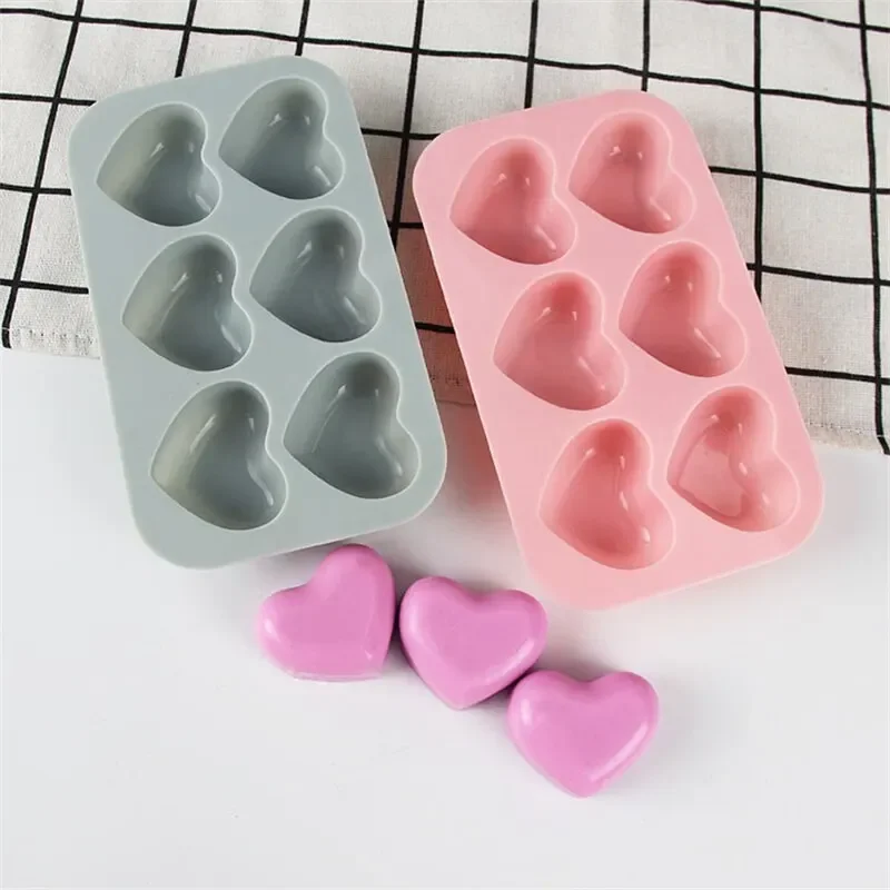 

6-Panel Chocolate Pastry Mold Kitchen Baking Accessories Tool Holiday Heart-Shaped Candy Silicone Molds For Family Gathering