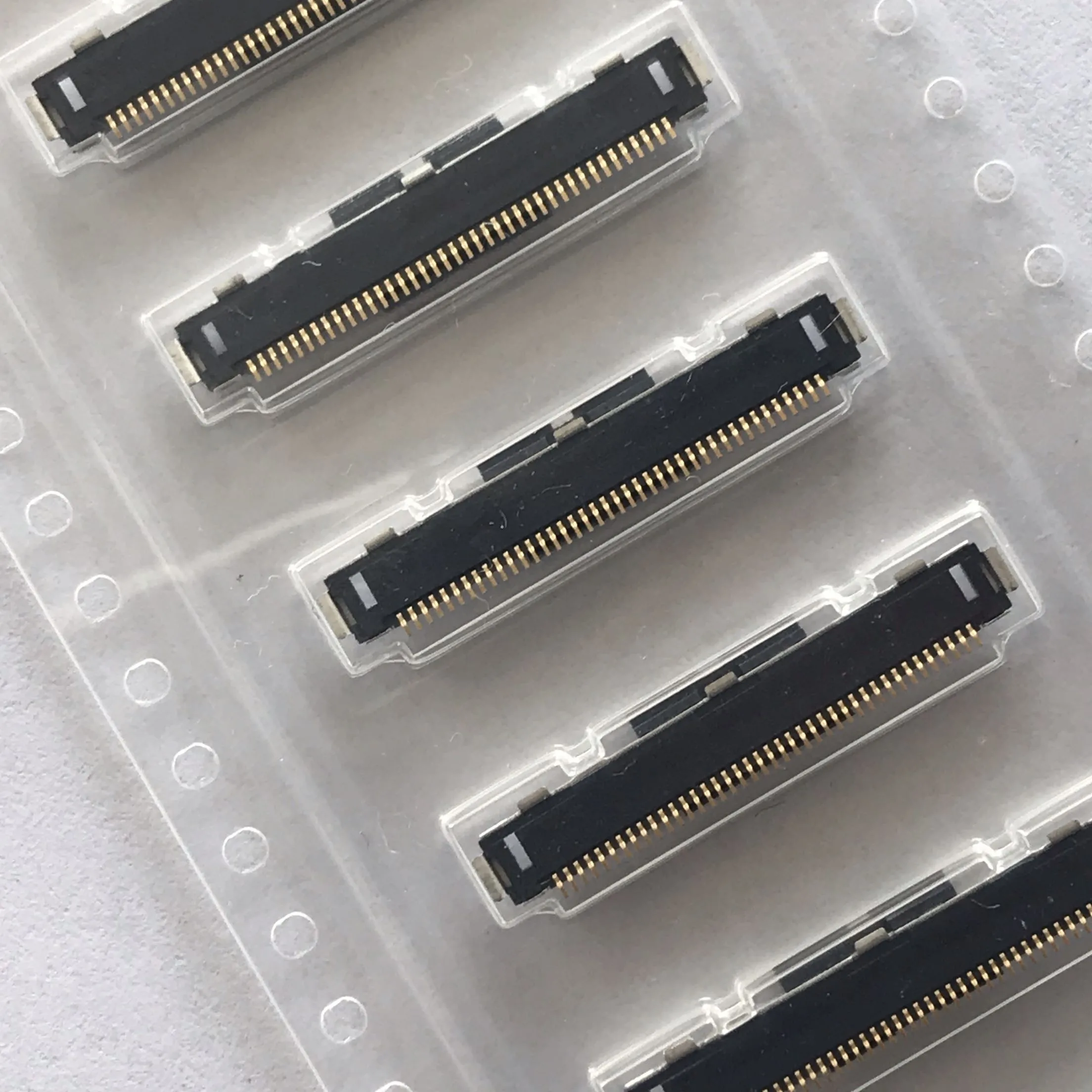 NEW LCD Connectors 0.5mm Pitch 40P 40pin Socket LVD-A40SFYG-TP LVDS Connector Interface 0.5 T