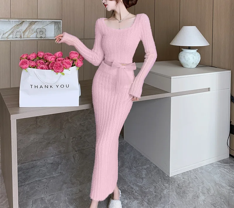 2023 Autumn/Winter Knitted Shirt Beautiful Small Skirt Two Piece Package Hip Half Skirt Sweater Set for Women