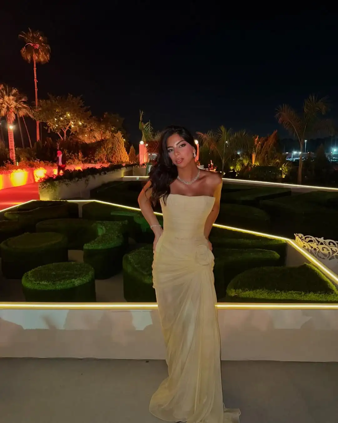 핫세일 패션 섹시 스트랩리스 이브닝 드레스 플라워 일루젼 튤 플리츠 슬림 머메이드 드레스 롱 프롬 파티 드레스